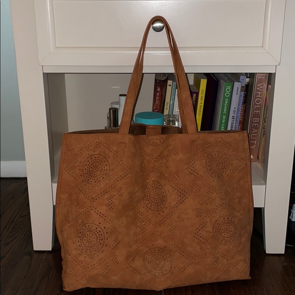 Tote bag